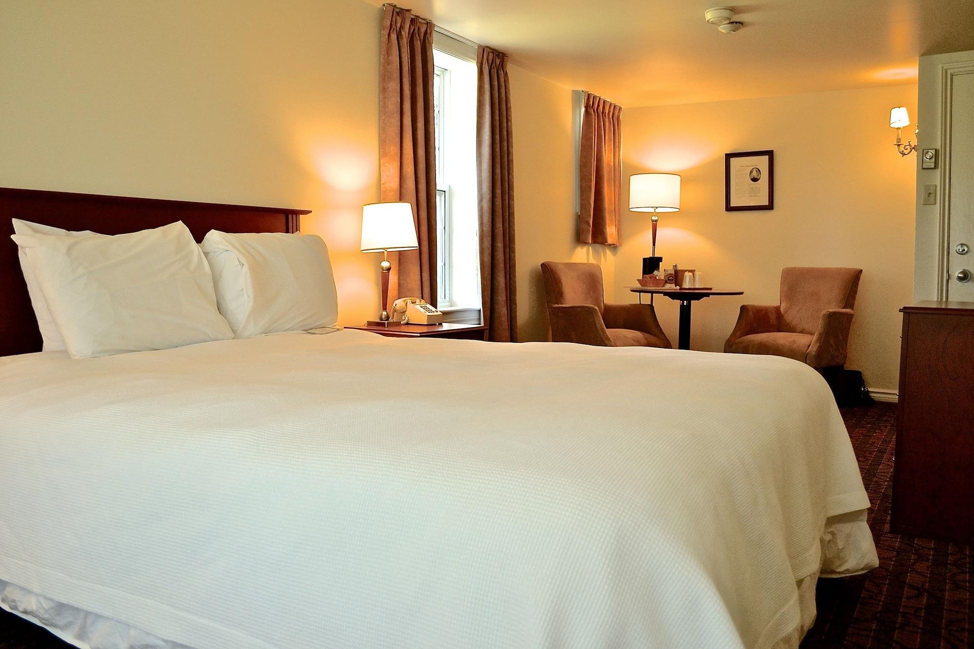Inverary Resort Baddeck Inlet Extérieur photo